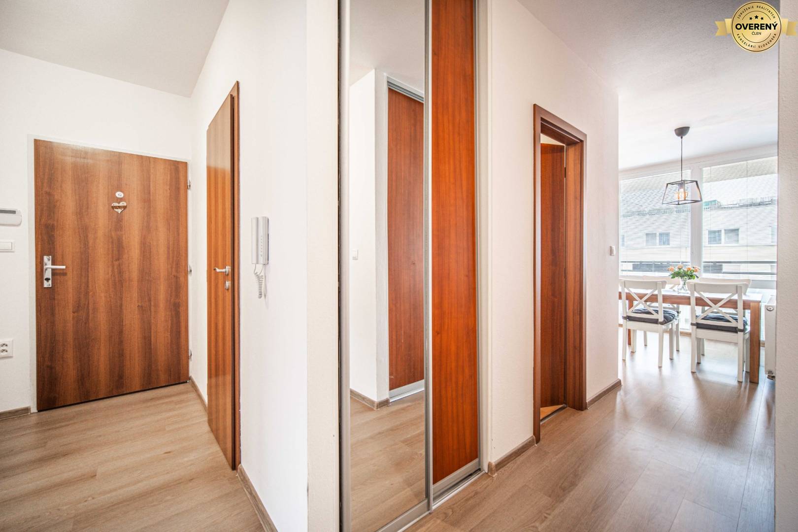 3-izbový byt Pezinok Muškát chodba