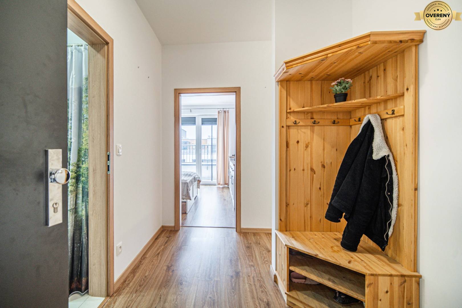 2-izbový byt na predaj Bratislava Slnečnice chodba