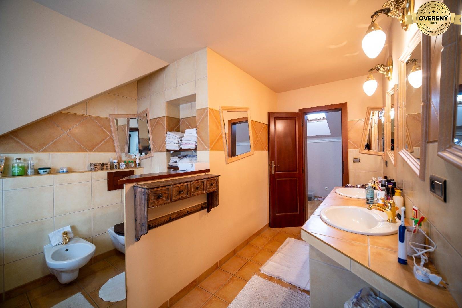 Rodinný dom Pezinok Grinava na predaj - kúpelňa 2