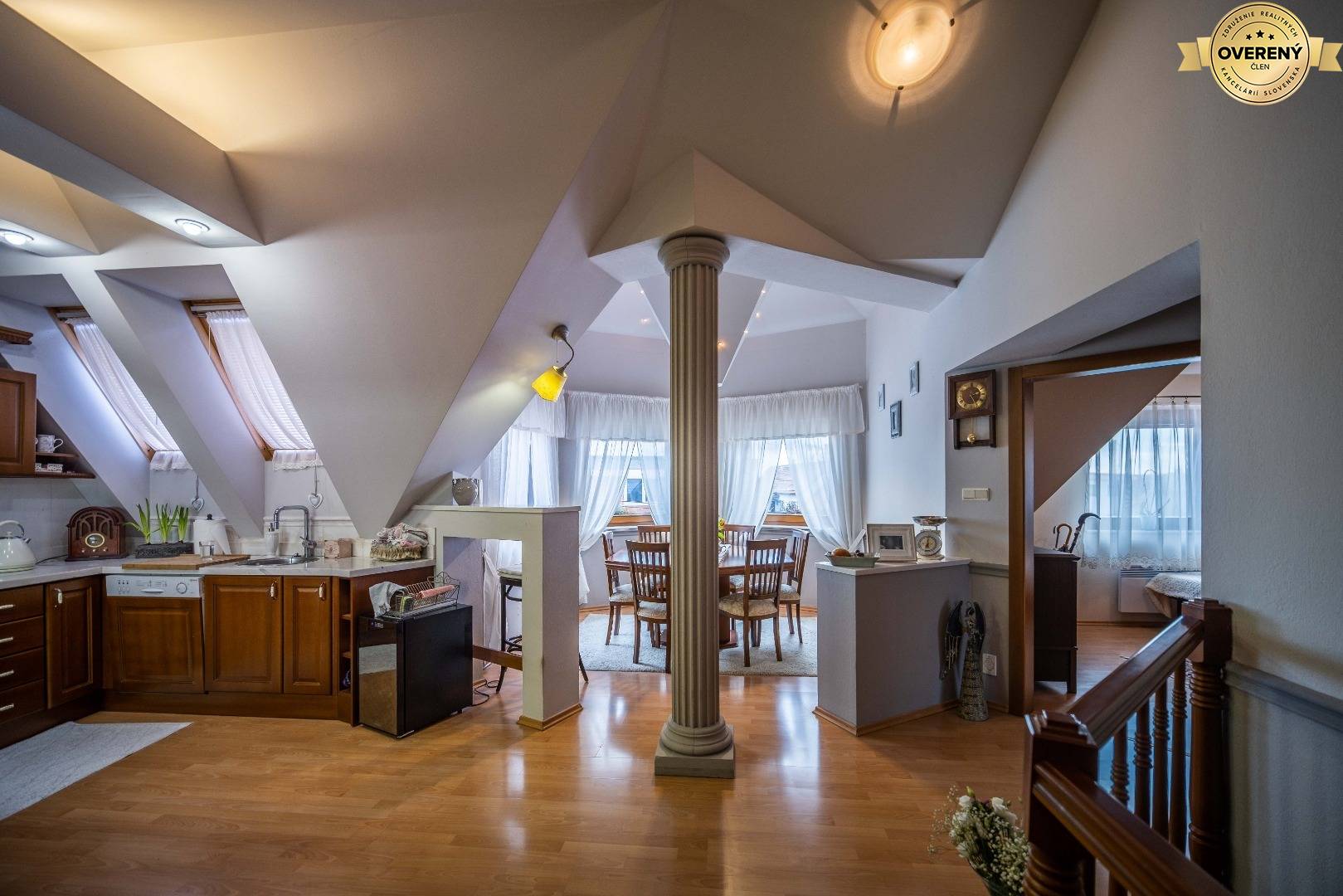 Rodinný dom Pezinok Grinava na predaj - jedáleň