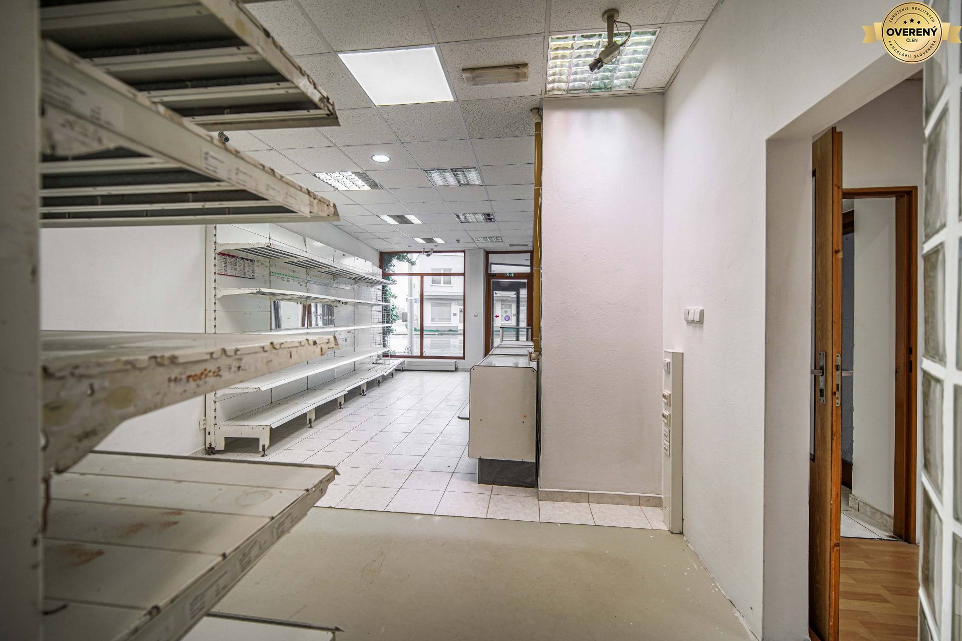 Rodinný dom Pezinok Grinava na predaj - obchod