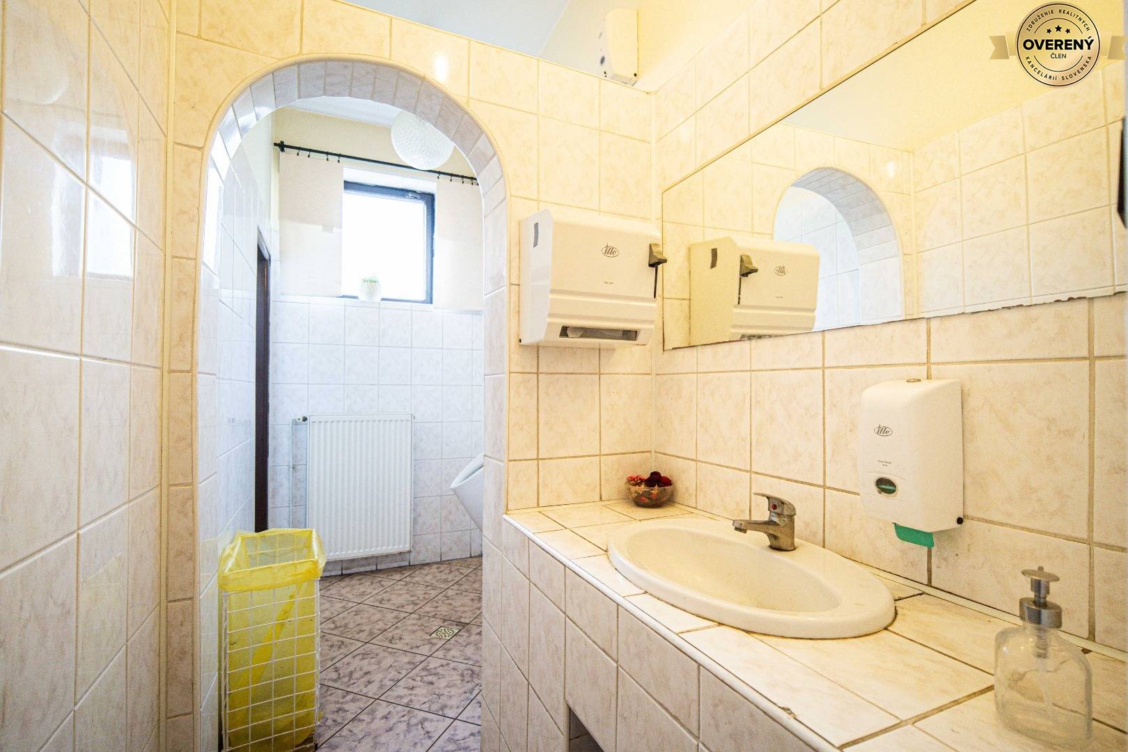 PRENÁJOM OBJEKTU REŠTAURÁCIE - TOALETY