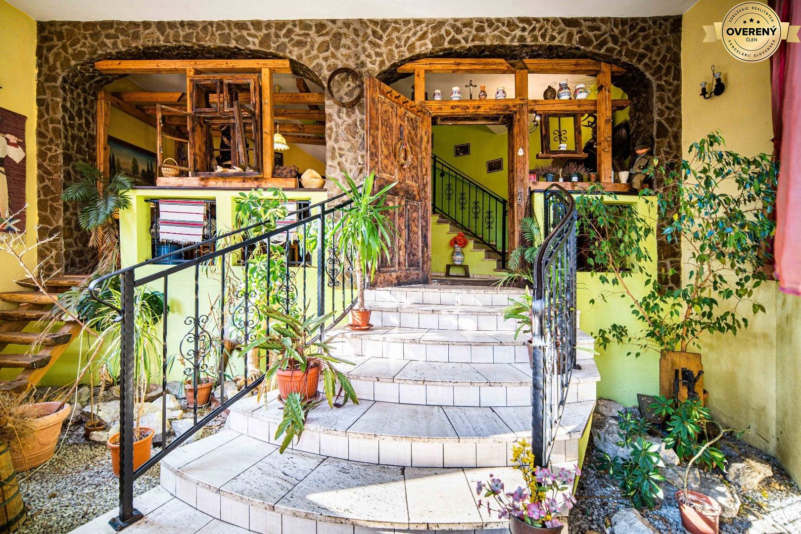 PRENÁJOM OBJEKTU REŠTAURÁCIE - VSTUP