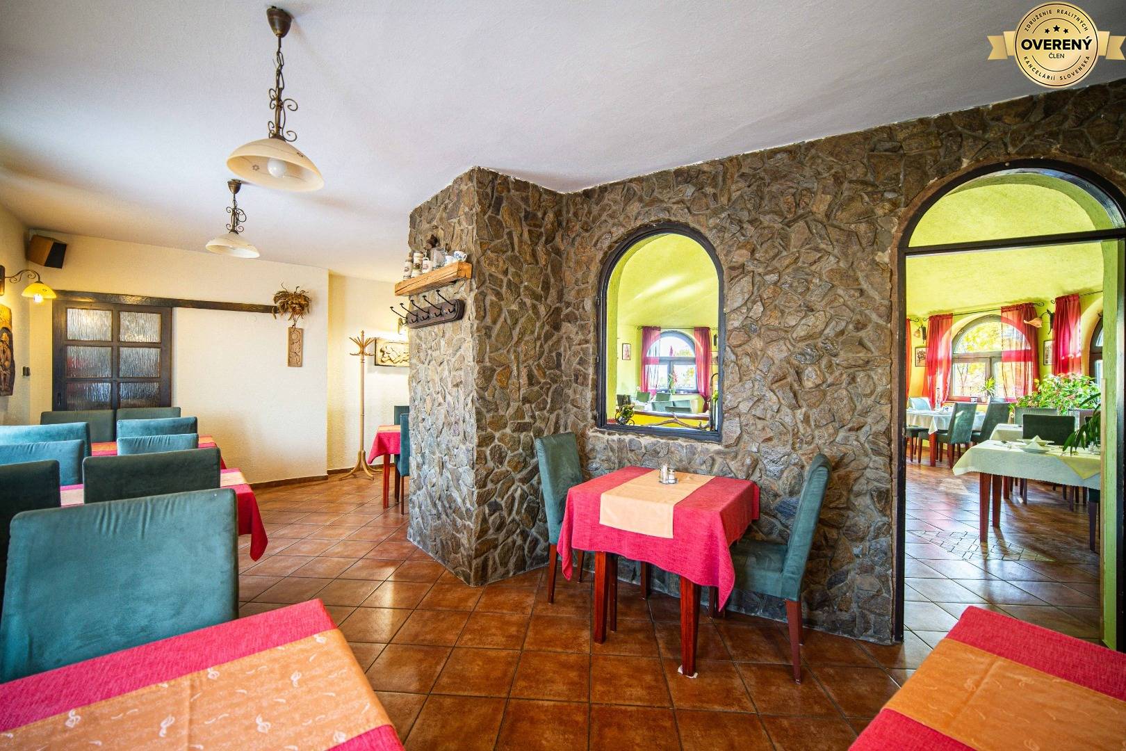 PRENÁJOM OBJEKTU REŠTAURÁCIE - SALÓNIK