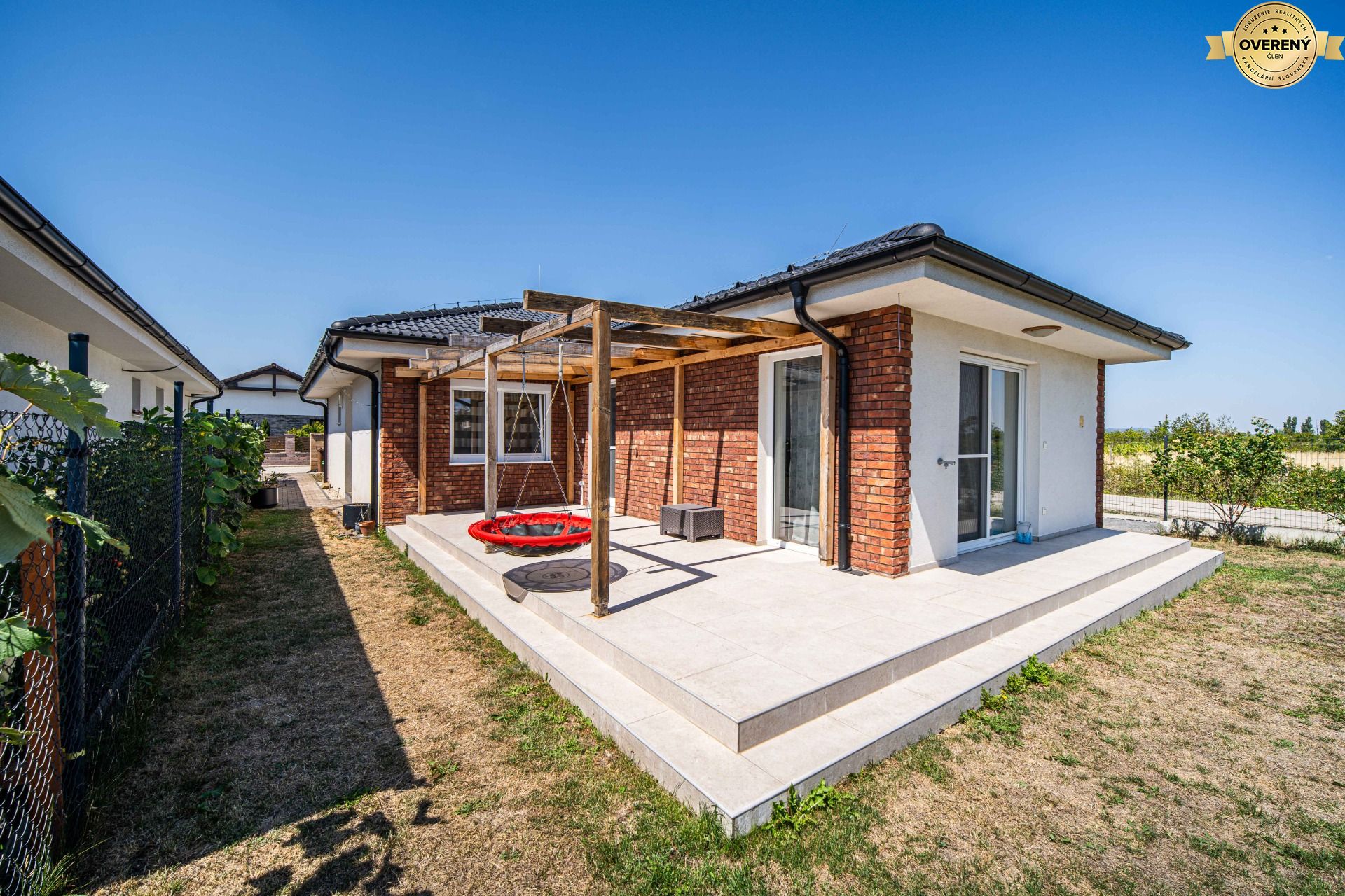 Novostavba 4i bungalov na predaj Vinosady