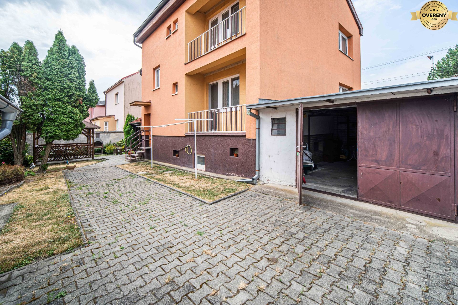 Rodinný dom na predaj Limbach - dvor